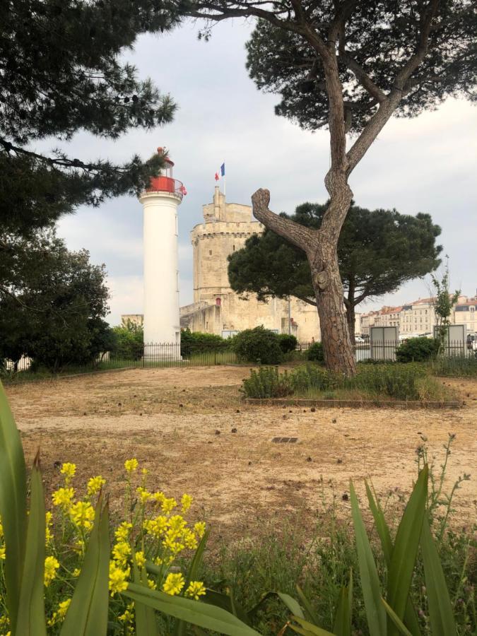 Nuit Insolite Sur Un Voilier Au Coeur De La Rochelle La Rochelle  Exterior photo